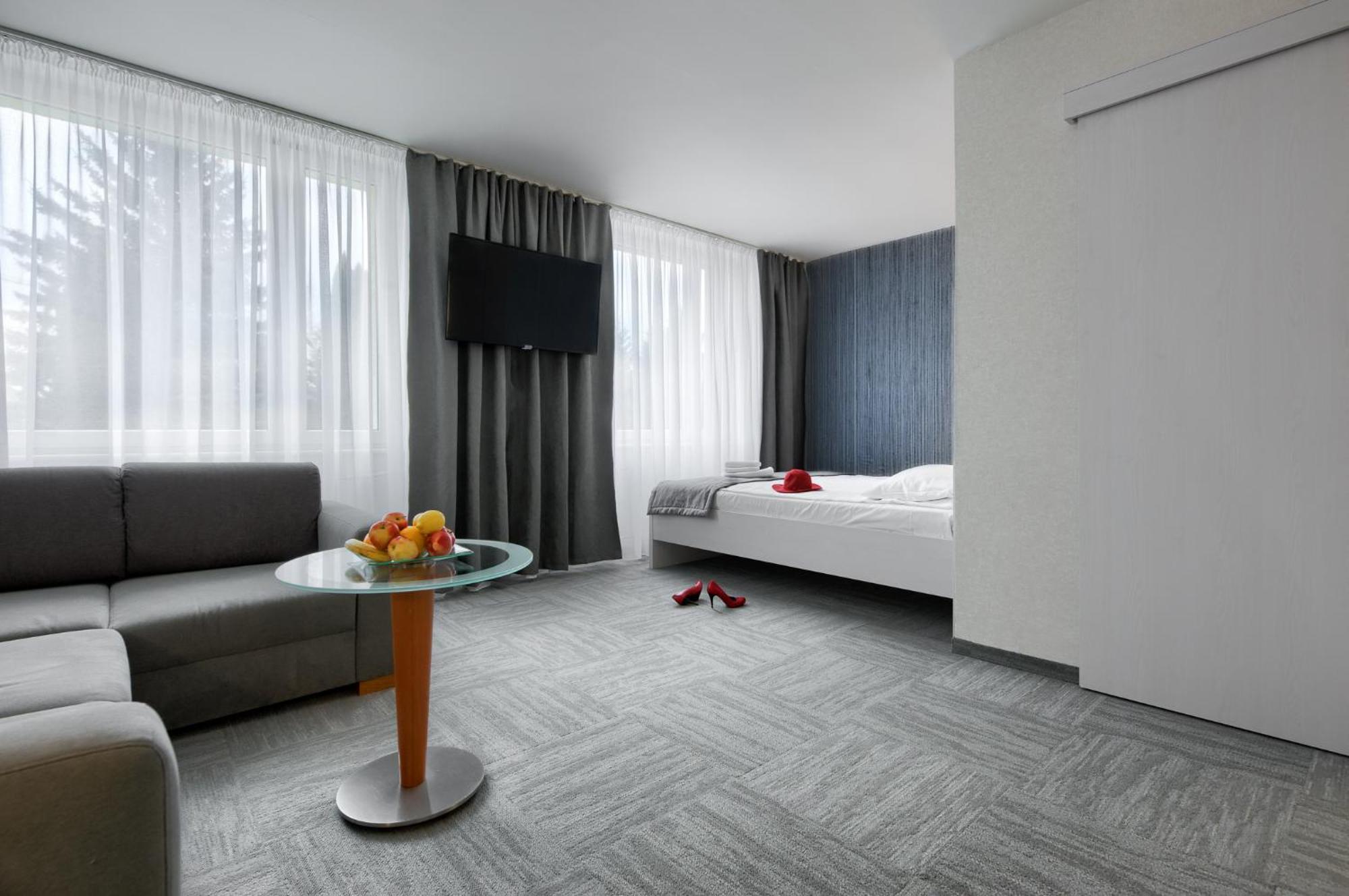 Plonia Resort Екстериор снимка