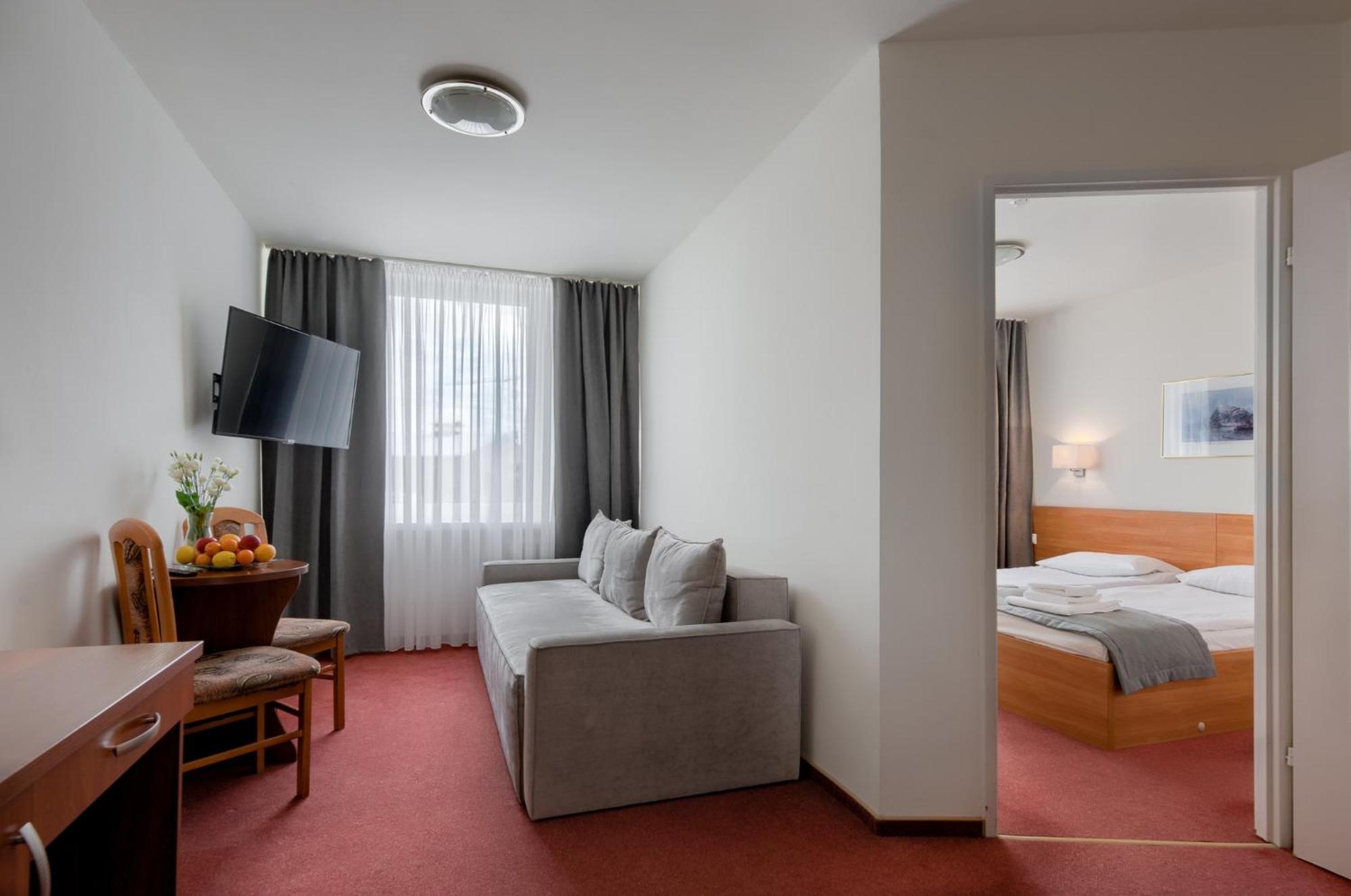 Plonia Resort Екстериор снимка