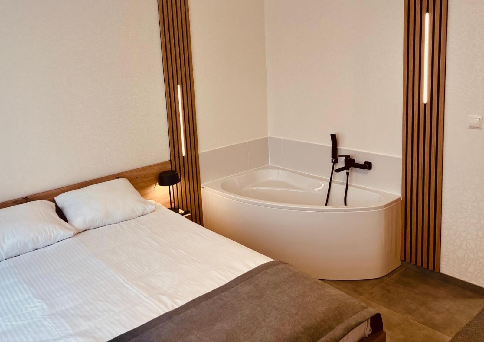 Plonia Resort Екстериор снимка